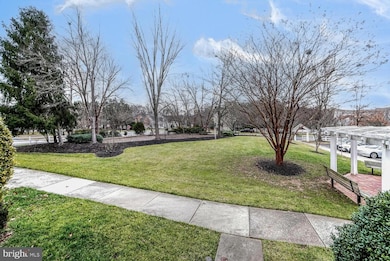 7 Cottage Field Ct, Germantown, MD 20874 - photo 3