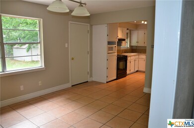 410 Nauert St, Copperas Cove, TX 76522 - photo 6