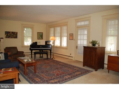 406 E Summit St, Souderton, PA 18964 - photo 3