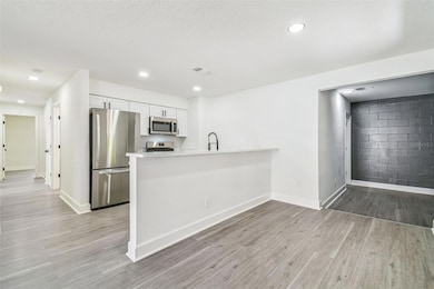 3632 E Comanche Ave, Tampa, FL 33610 - photo 5