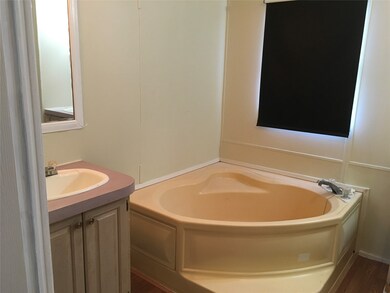 4625 Rhoda Ln, Needville, TX 77461 - photo 7