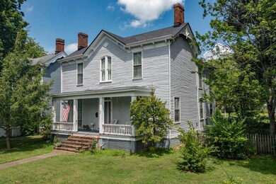 256 W 2nd St, Paris, KY 40361 - photo 2