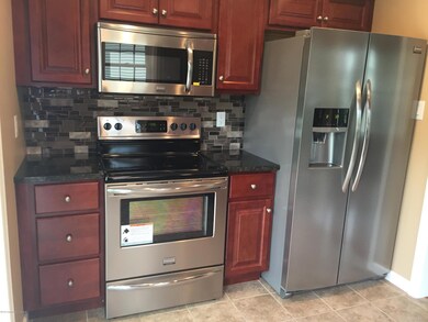 33 Railroad Unit A St, Moosic, PA 18507 - photo 3