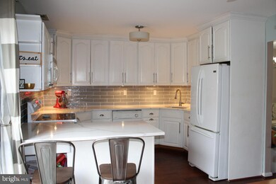 1450 Vineyard Ct, Crofton, MD 21114 - photo 4