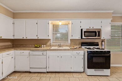 107MapleDr-30