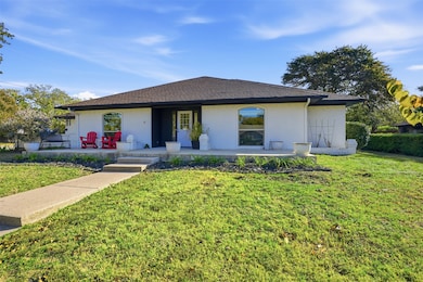 7924 Londonderry Dr, North Richland Hills, TX 76182 - photo 3