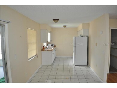 1006 Essex Ct, Brandon, FL 33510 - photo 2