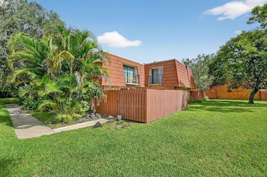 1540 Masters Cir unit 180, Delray Beach, FL 33445 - photo 2