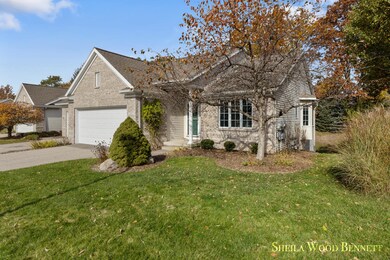 2111 Krislin Dr NE, Grand Rapids, MI 49505 - photo 3