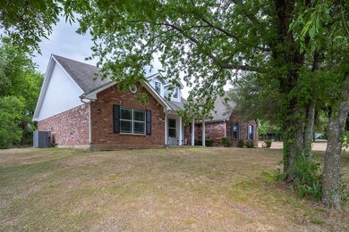 124 Bolivar Dr, Weatherford, TX 76085 - photo 4