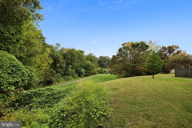 19152 Partridge Wood Dr, Germantown, MD 20874 - photo 4