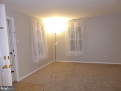 249 Arbour Ct, North Wales, PA 19454 - photo 3