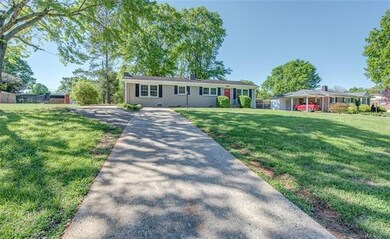 1401 Beverly Ave, Shelby, NC 28152 - photo 2