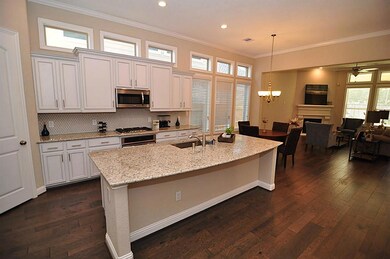 1055 Ginger Glade Ln, Pinehurst, TX 77362 - photo 2