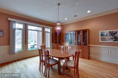 5343 Summit Dr, Fairfax, VA 22030 - photo 7