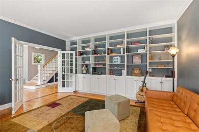 Office/Library/Den