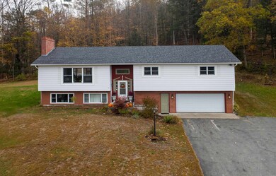 172 Lawrence Cir, Saint Johnsbury, VT 05819 - photo 5