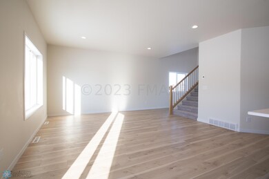 1360_GOLDENWOOD_DR-3