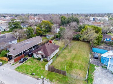4802 Michaux St, Houston, TX 77009 - photo 7