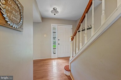 7521 Red Cravat Ct, Columbia, MD 21046 - photo 3