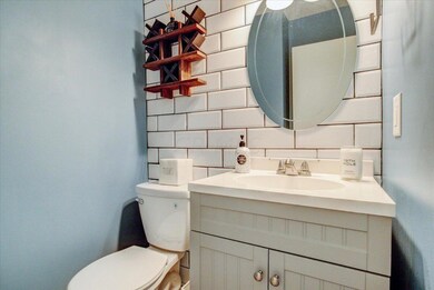 06-Half bath