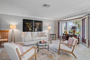 2264 Living room