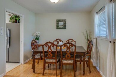 225 Ridgecrest Dr, Hurst, TX 76053 - photo 7