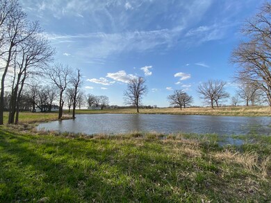 449 S 350 W, Valparaiso, IN 46385 - photo 2