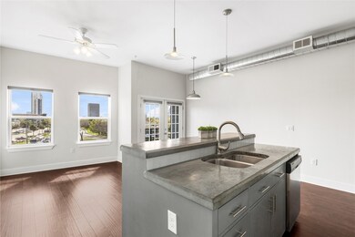 Versatile open concept floor plan ideal for entert
