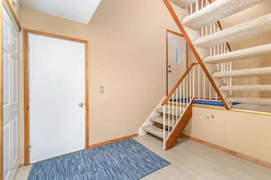 13724 Hemlock Ct, Saint Paul, MN 55124 - photo 2