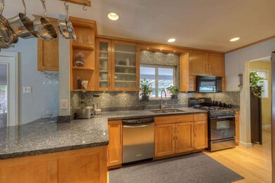 007_Kitchen