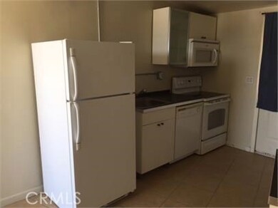 6280 Yucca Ave unit 3, Twentynine Palms, CA 92277 - photo 4