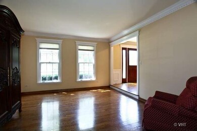 747 Torrington Dr, Naperville, IL 60565 - photo 2