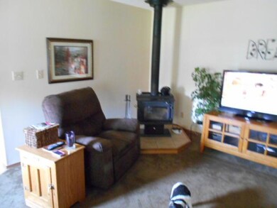 866 lovers lane 006