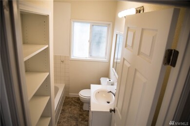 2410 I St NE, Auburn, WA 98002 - photo 6