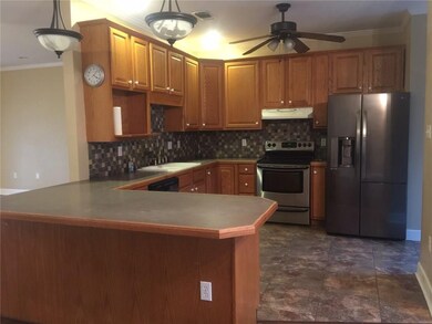 115 Laurel St, Pineville, LA 71360 - photo 2