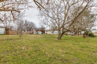 4609 Fairview Dr, Granbury, TX 76049 - photo 6