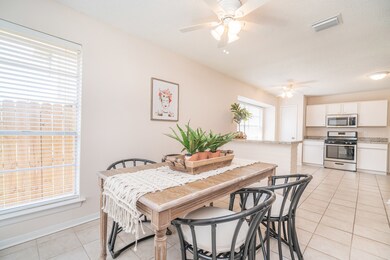 2609 N Mission Cir, Friendswood, TX 77546 - photo 7