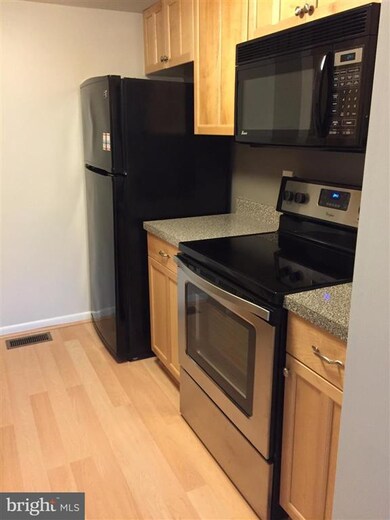 90 Dendron Ct, Parkville, MD 21234 - photo 3