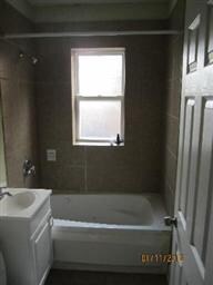 6319 N Sacramento Ave unit 1W, Chicago, IL 60659 - photo 6