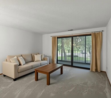 10 windsor Living room.jpg