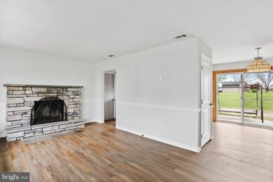 12264 Malissa Dr, Greencastle, PA 17225 - photo 4