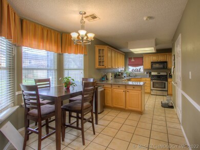 2517 W Fulton St, Broken Arrow, OK 74012 - photo 7