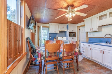 39 Winter St, Tilton, NH 03276 - photo 3