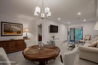 10 Friendship Ct, Red Bank, NJ 07701 - photo 4