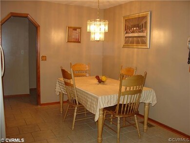 4807 Mason Dale Dr, North Chesterfield, VA 23234 - photo 3