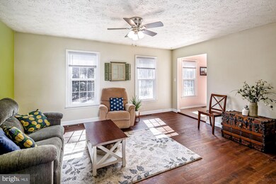 417 Twin Oaks Rd, Linthicum Heights, MD 21090 - photo 4