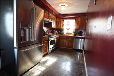 7 Claremont St unit 11, Central Falls, RI 02863 - photo 2