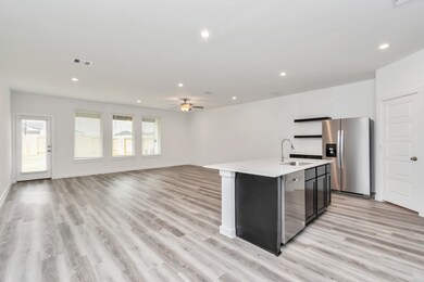 12319 Frisco Cove Ct, Houston, TX 77047 - photo 5