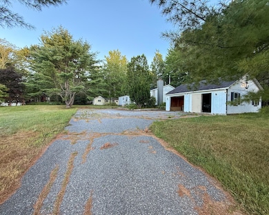 190 W Franklin Rd, Franklin, ME 04634 - photo 2